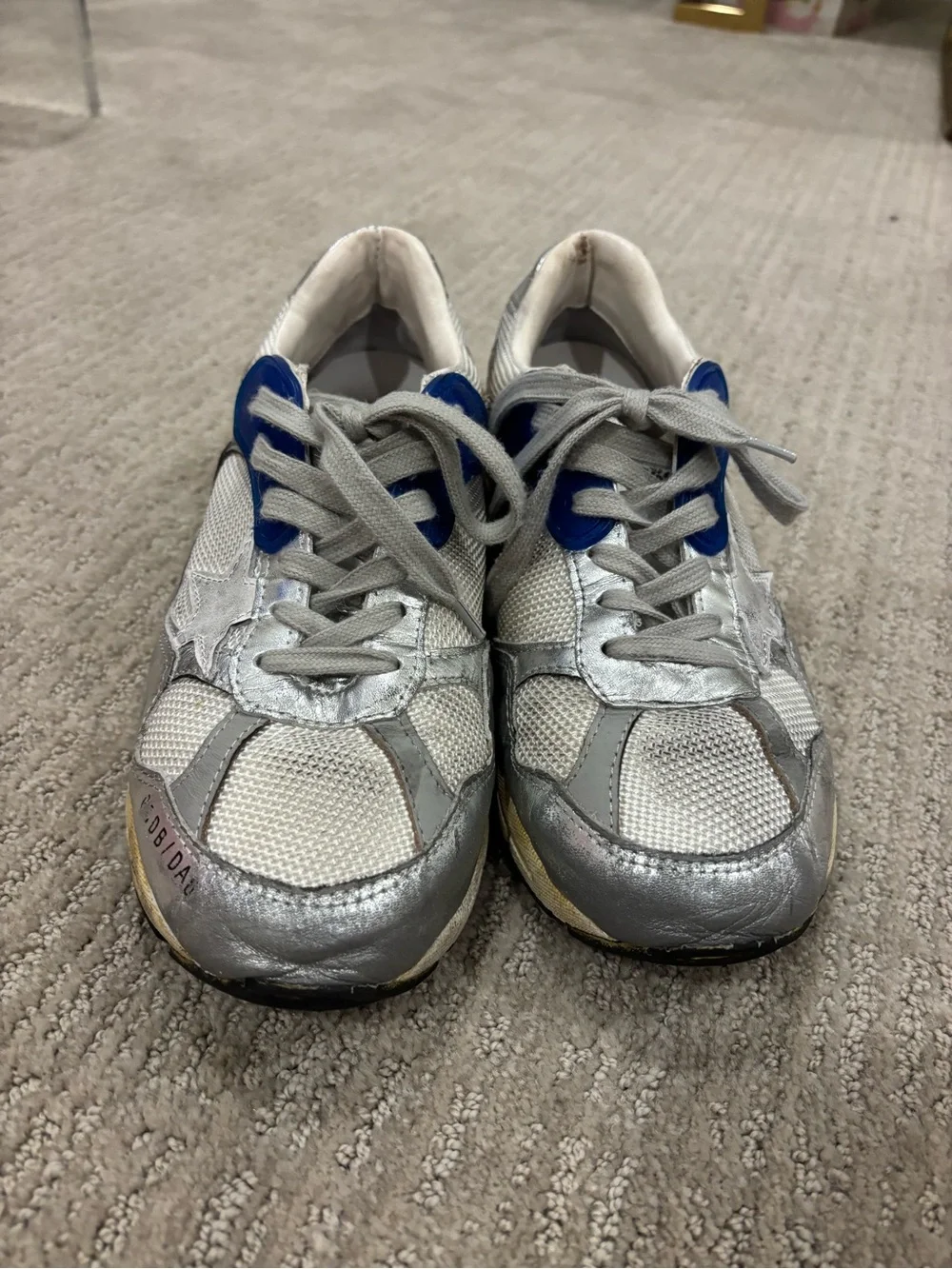 Dad sneaker in silver laminated